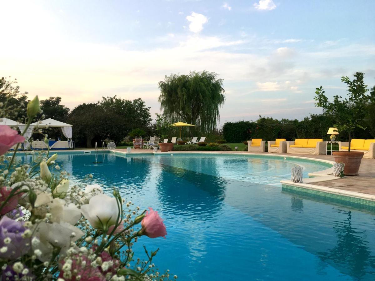 Tenuta Donnanna Agriturismo&Glamping Galatone Eksteriør billede